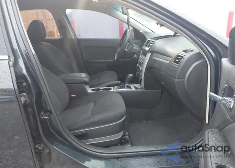 2010 Mercury Milan из США, поврежденный, VIN 3MEHM0HA5AR614935